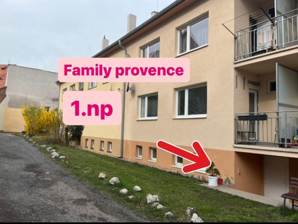 شقة Family Provence ميكولوف المظهر الخارجي الصورة